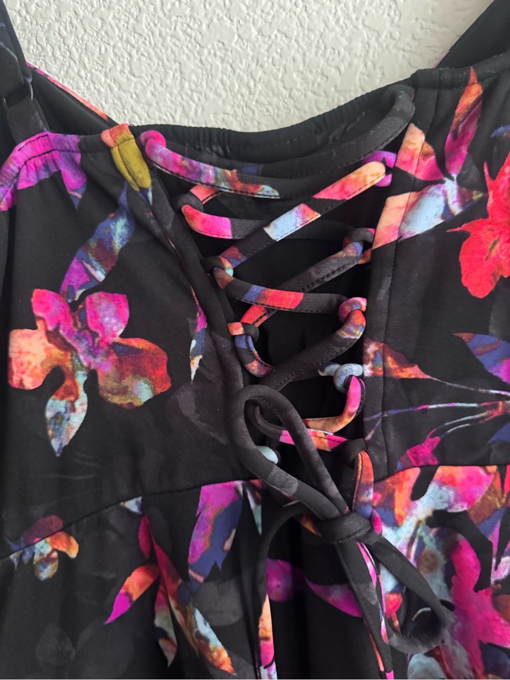 TORRID Floral Black Sweetheart Neck Dress with Pockets | 1X - Picture 9 of 11